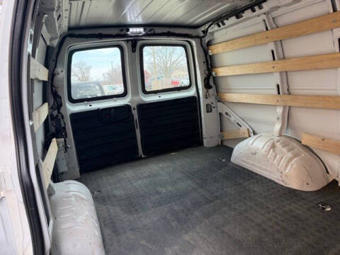 2021 GMC Savana 2500