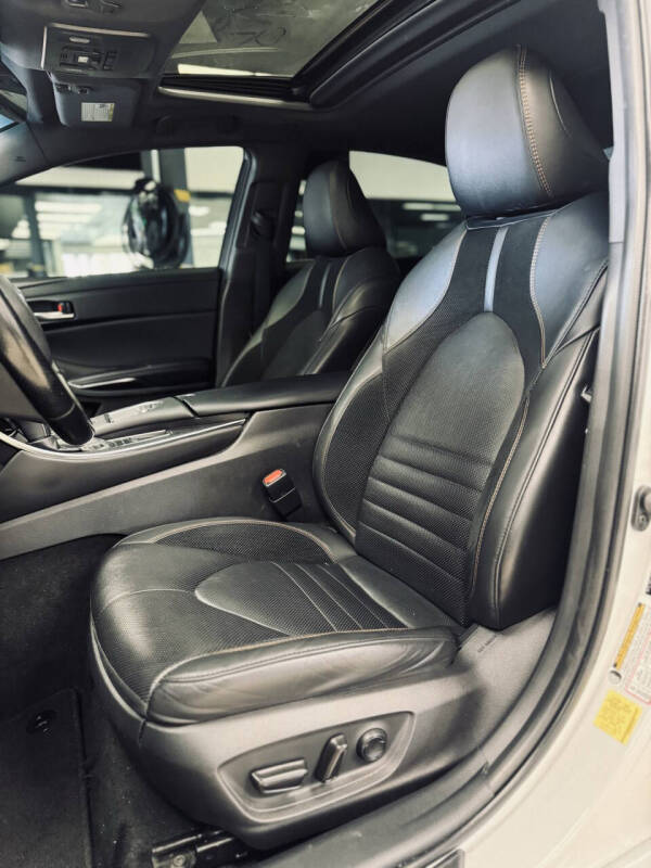 2020 Toyota Avalon XSE