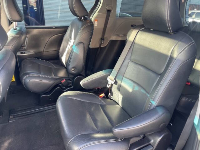 2015 Toyota Sienna