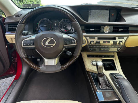 2017 Lexus ES 350