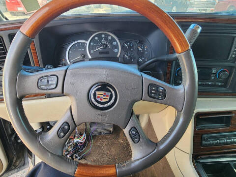 2004 Cadillac Escalade