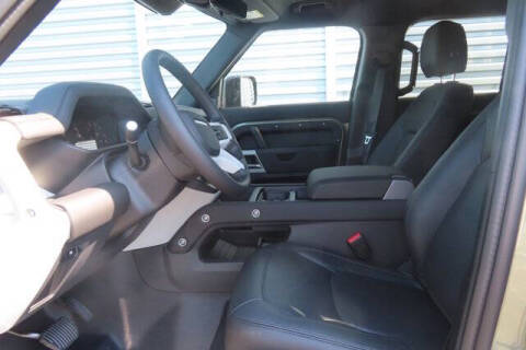 2024 Land Rover Defender 110 P300 S