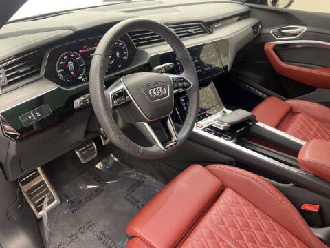 2024 Audi SQ8 e-tron quattro Prestige