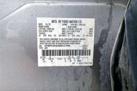 2022 Ford Edge Titanium