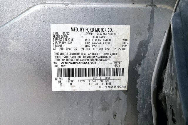 2022 Ford Edge Titanium