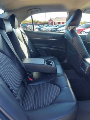 2019 Toyota Camry SE