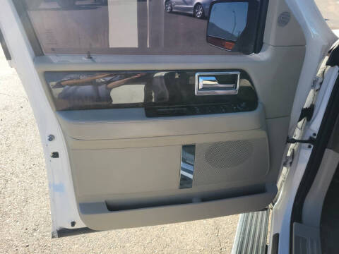 2016 Lincoln Navigator Select