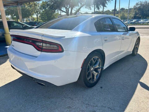 2015 Dodge Charger SXT