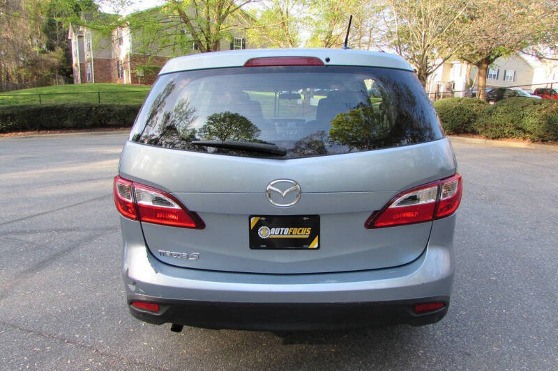 2013 Mazda MAZDA5 Sport