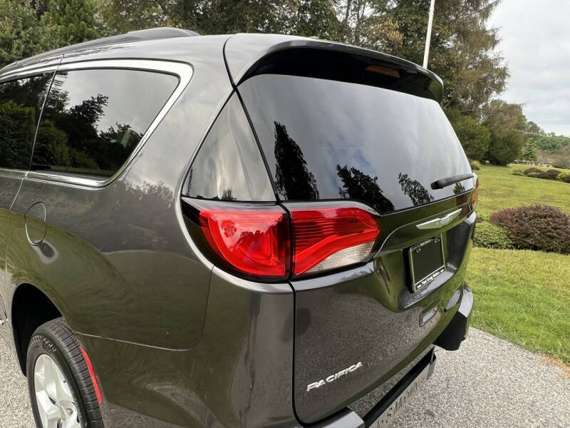 2017 Chrysler Pacifica