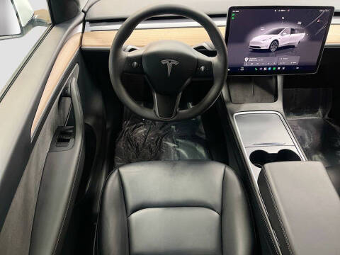 2025 Tesla Model Y Long Range