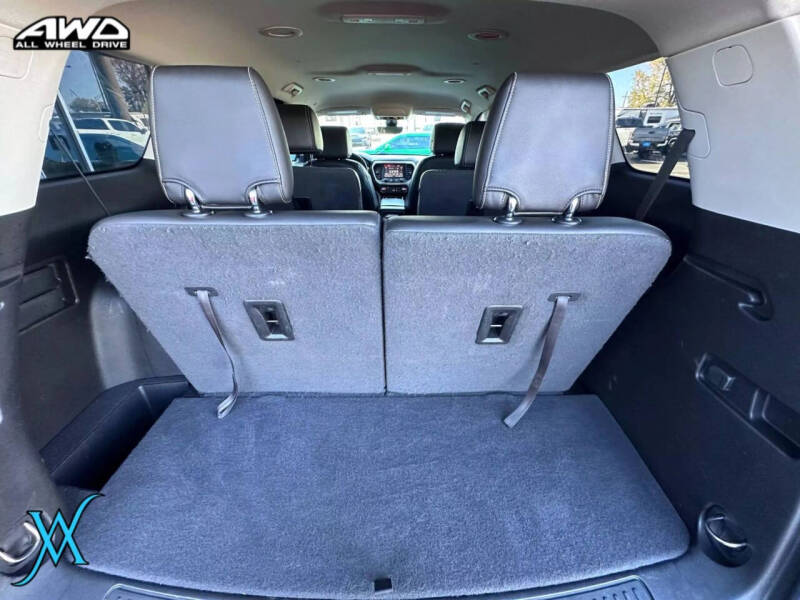 2020 GMC Acadia Denali