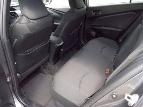 2019 Toyota Prius LE