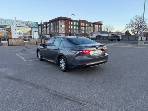 2019 Toyota Camry Hybrid LE