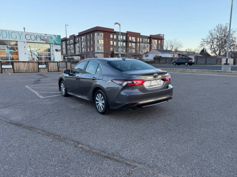 2019 Toyota Camry Hybrid LE
