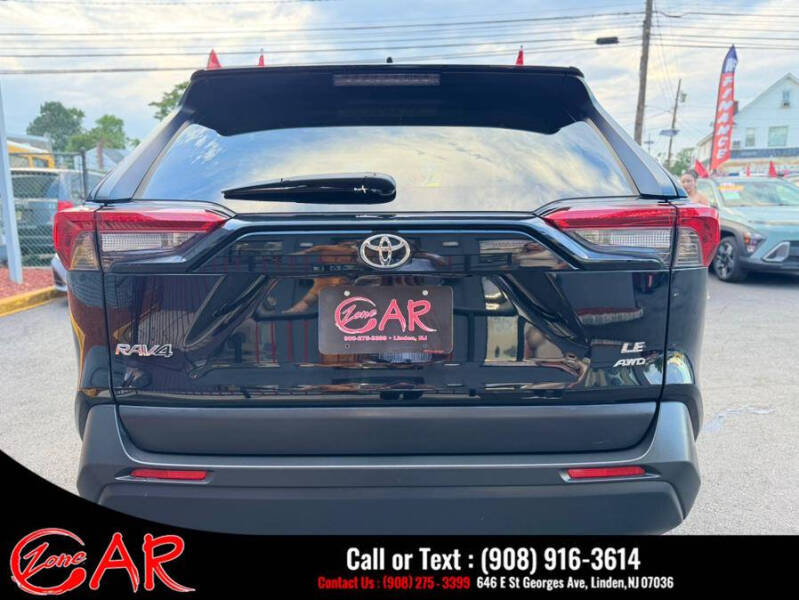 2019 Toyota RAV4 LE