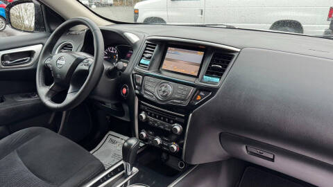 2013 Nissan Pathfinder SV