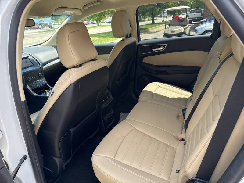 2020 Ford Edge SEL