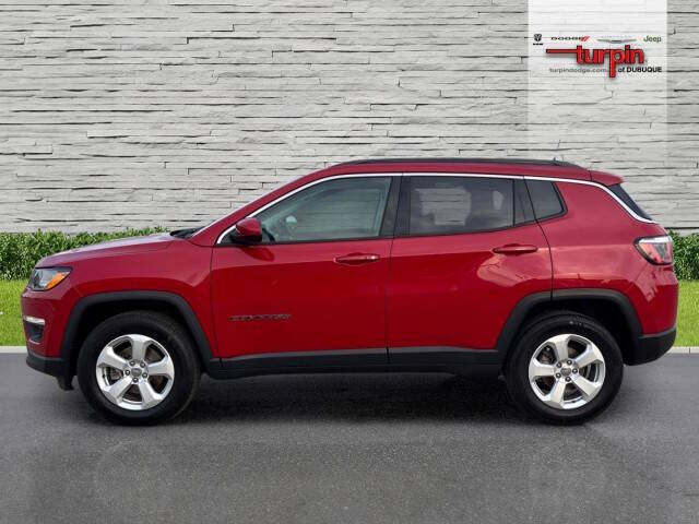 Used 2018 Jeep Compass Latitude with VIN 3C4NJDBB5JT250024 for sale in Dubuque, IA