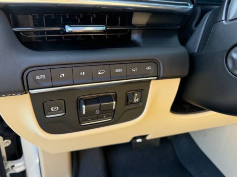 2024 Cadillac Escalade ESV Premium Luxury