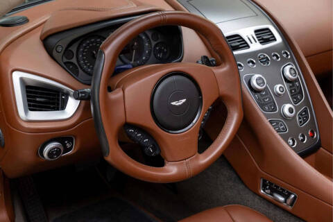 2016 Aston Martin Vanquish Volante