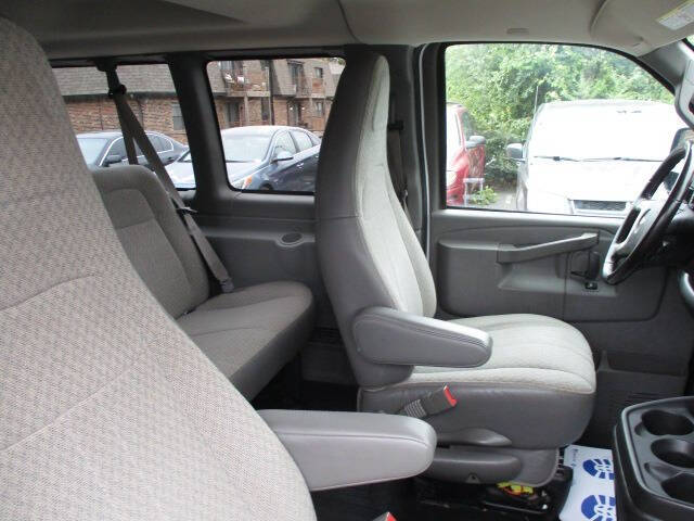 2019 Chevrolet Express LS 3500