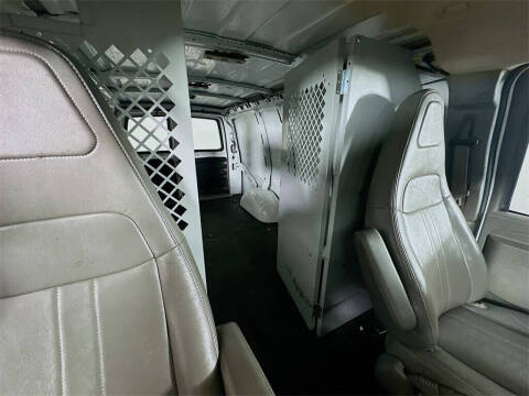 2022 Chevrolet Express 2500