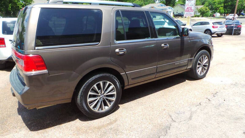 2016 Lincoln Navigator Select