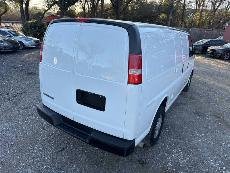 2017 Chevrolet Express 2500