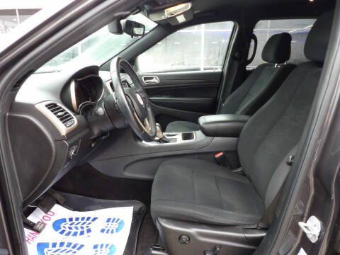 2017 Jeep Grand Cherokee Laredo E