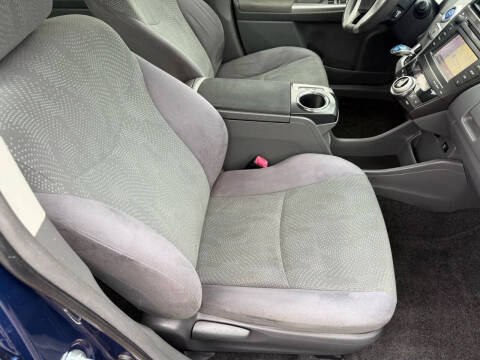 2013 Toyota Prius v Three