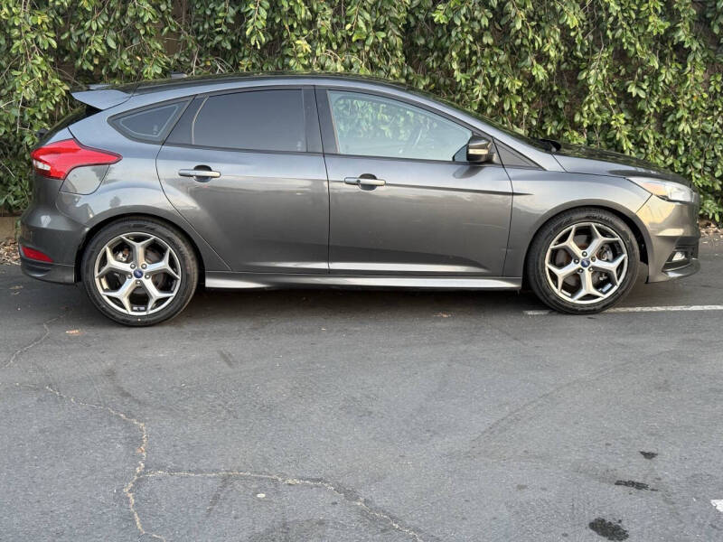 2016 Ford Focus ST
