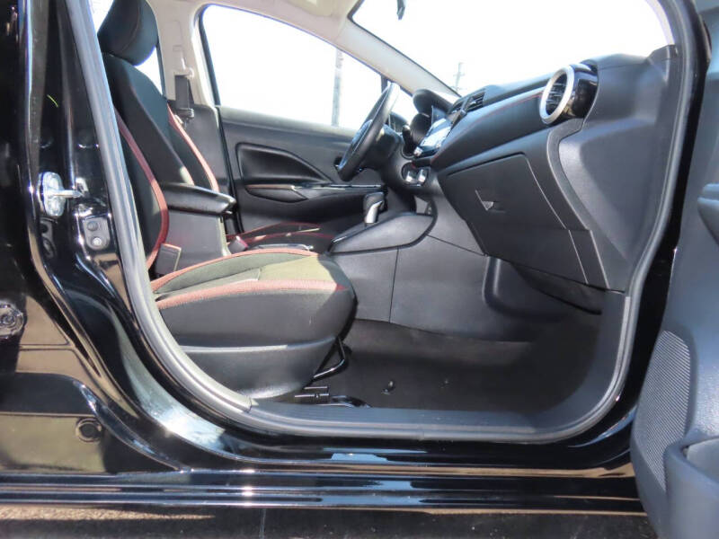2024 Nissan Versa SR