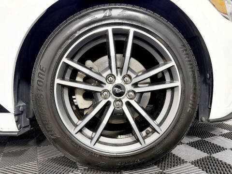 2017 Ford Mustang EcoBoost