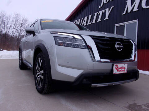 2023 Nissan Pathfinder Platinum