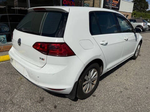 2017 Volkswagen Golf TSI SE