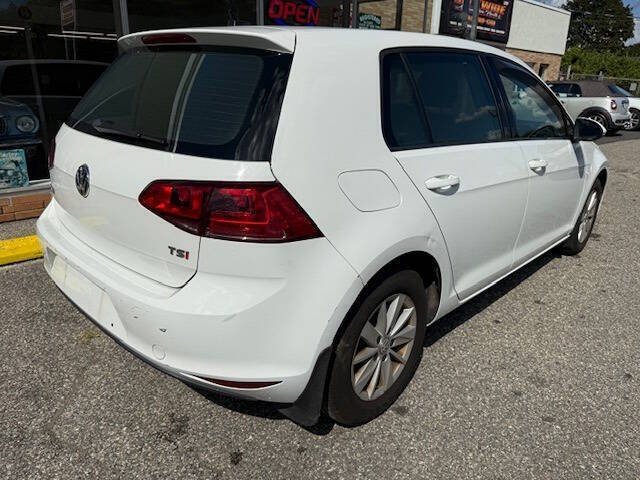 2017 Volkswagen Golf TSI SE