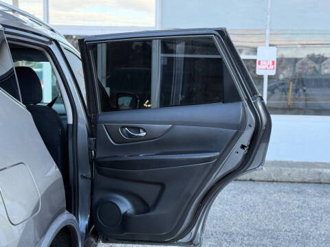 2015 Nissan Rogue SV