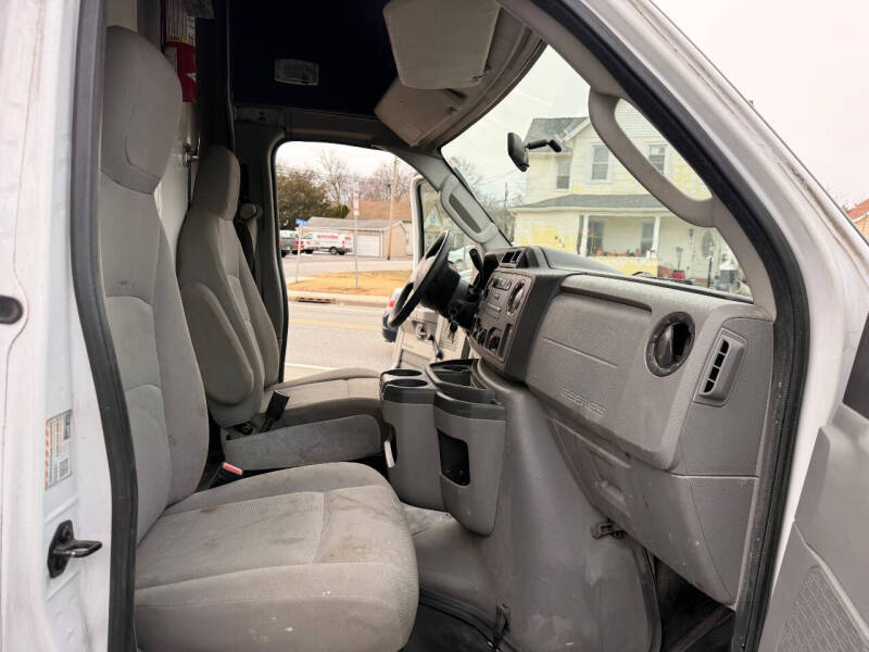 2015 Ford E-Series E-350 SD