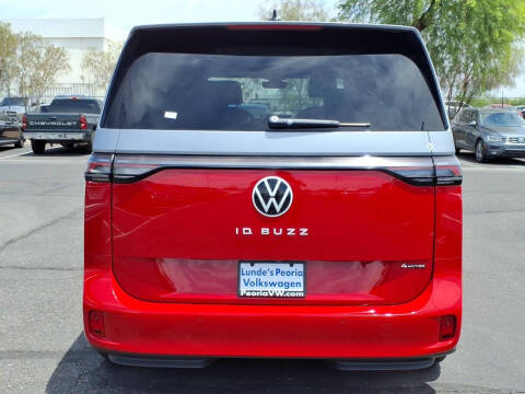 2025 Volkswagen ID. Buzz Pro S Plus 4Motion