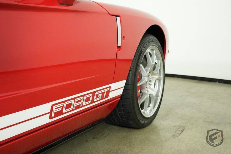 2005 Ford GT