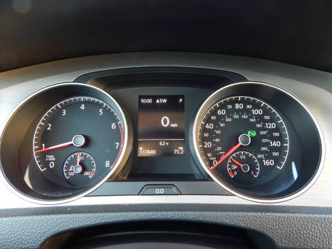 2016 Volkswagen Golf TSI SE