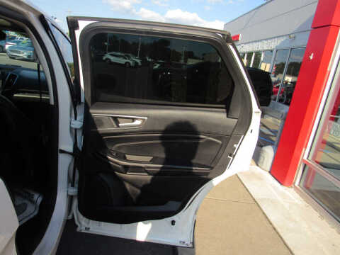 2021 Ford Edge Titanium