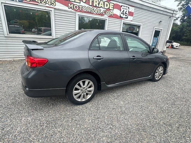 2009 Toyota Corolla S photo 6