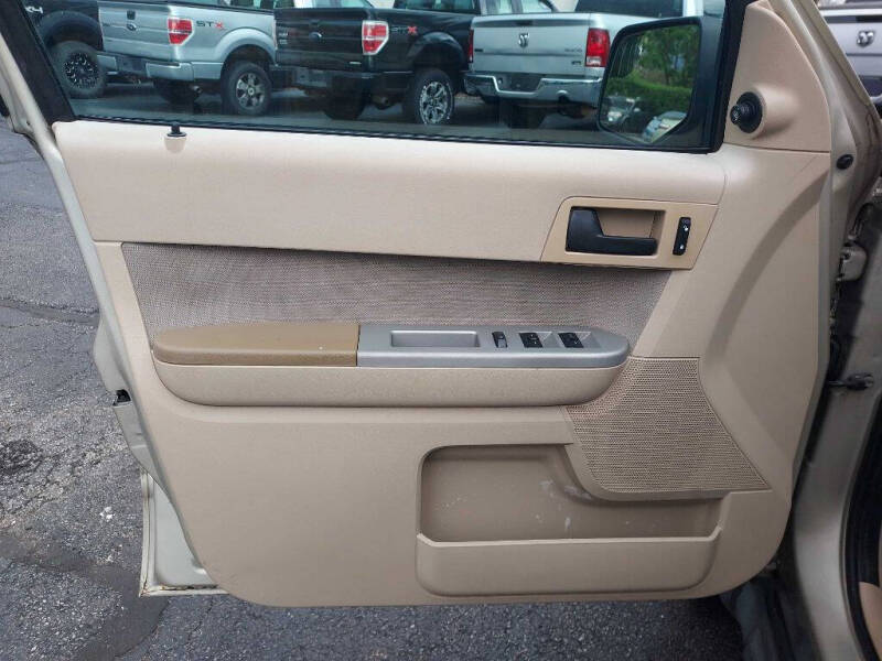 2011 Ford Escape XLT