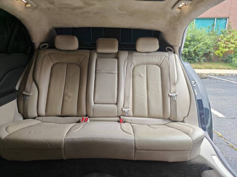 2018 Lincoln Continental Select