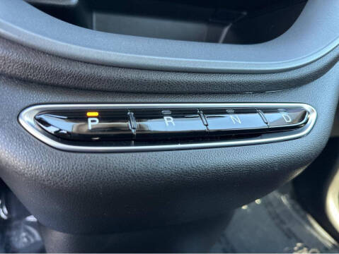 2024 FIAT 500e Inspi(RED)