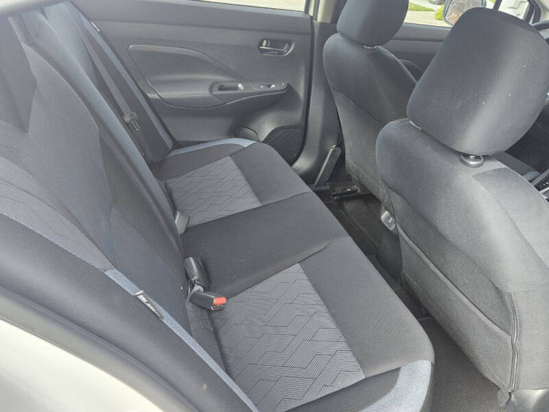 2023 Nissan Versa SV