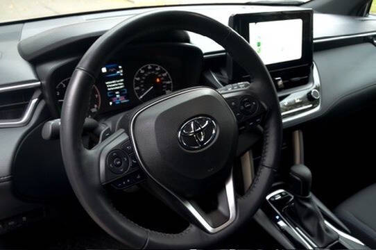 2023 Toyota Corolla Cross Hybrid SE