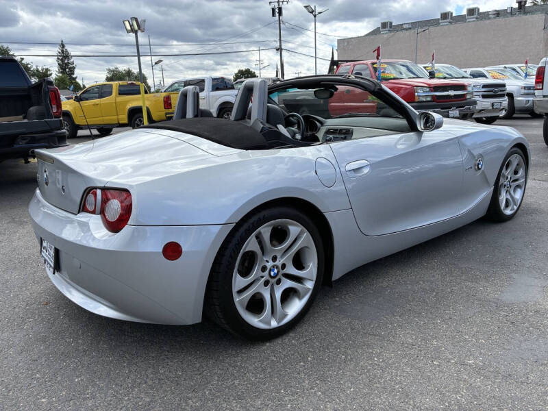 2005 BMW Z4 3.0i